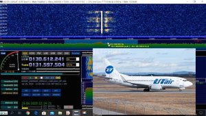 УКВ антенна диполь, на стекле окна.