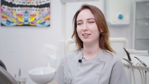 Стоматология Бобров Клиник Москва. Врач стоматолог терапевт Суханова Т. Е.