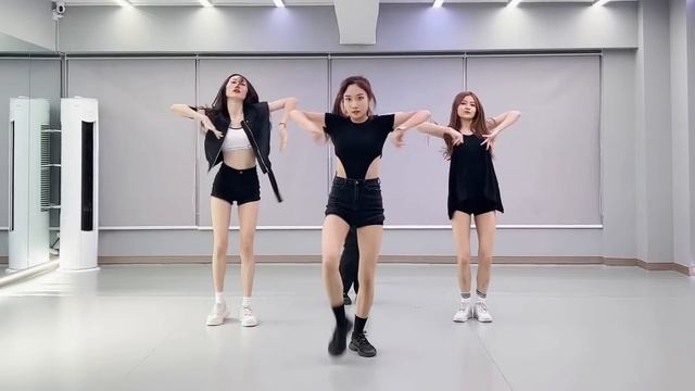 BLACKPINK - “Shut Down” Dance Practice Cover смотреть онлайн