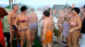 МБ 104  Баня, мобиба, парная, выходят, много моржей, X фестиваль "Зимние забавы в Угличе"