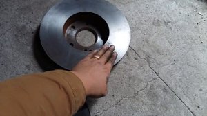 Замена передних тормозных дисков на Ниссан Лаурель HC35