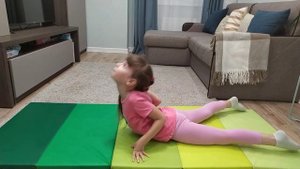 Учимся делать мостик из положения стоя