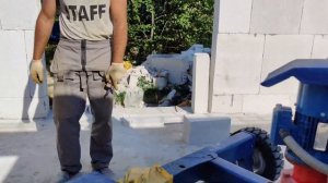 Крупноформатные газобетонные блоки Ytong, один блок заменяет три стандартных, кран для их монтажа