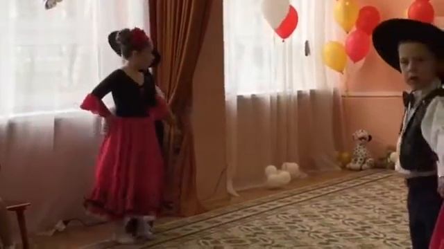 Мексиканский Танец Саши