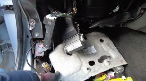 Vauxhall/Opel Insignia BCM location