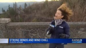 Wind gusts reach 71 mph at Vista House