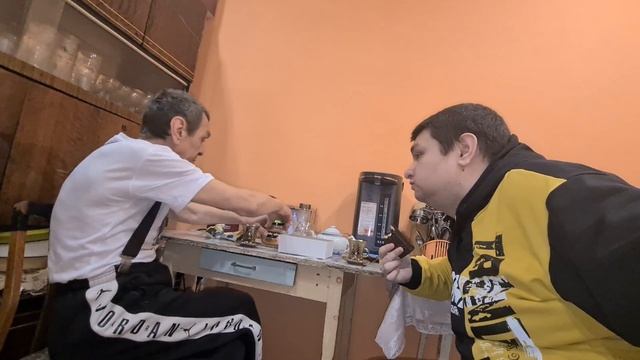 Чаепитие с батей пирожными Алёнка и чаем чайным! смотреть онлайн