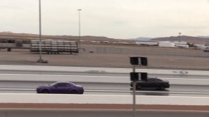 Dodge Demon vs Hellcat Charger - дрэг-рейсинг.mp4