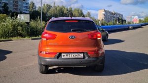 КИЯ СПОРТЕЙДЖ красивый городской паркетник