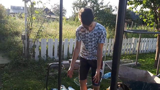 Як зробити плот з бутилок та дерева своїми руками? / Плот з бутилок смотреть онлайн