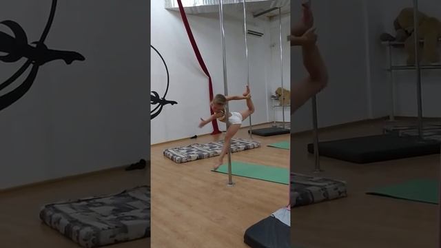 #Poledance Танцы на пилоне #кручевсех