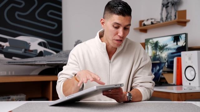 MacBook Pro M2 Pro Unboxing & Giveaway смотреть онлайн