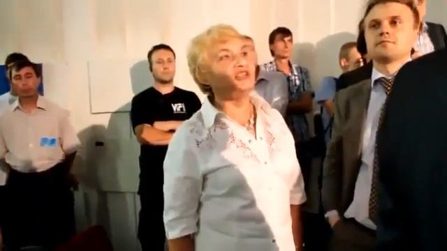 Жириновский сказал что в правительстве сидят только мафия. смотреть онлайн