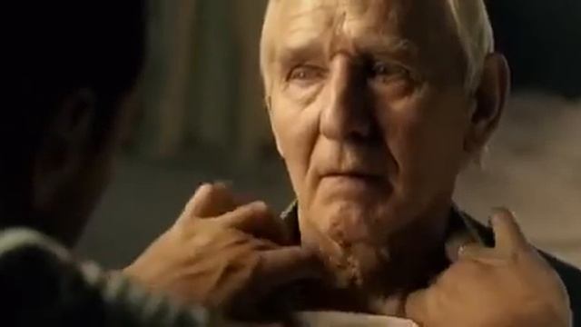 Пластиковый стаканчик( смотреть онлайн