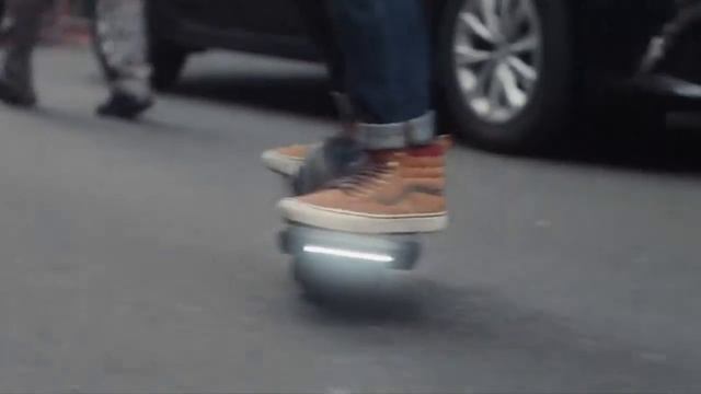 Onewheel — оригинальный гироскутер с одним колесом смотреть онлайн
