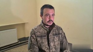 Украинский солдат рассказал, как иностранцы забирают оружие у армии Киева