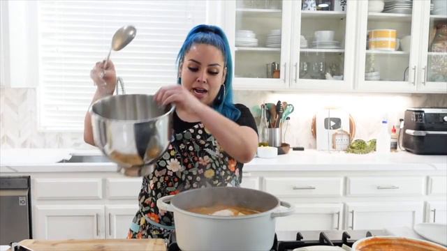 101 chicken flautas | Easy To Make Step By Step | Chicken potato flautas in a consomé sauce смотреть онлайн