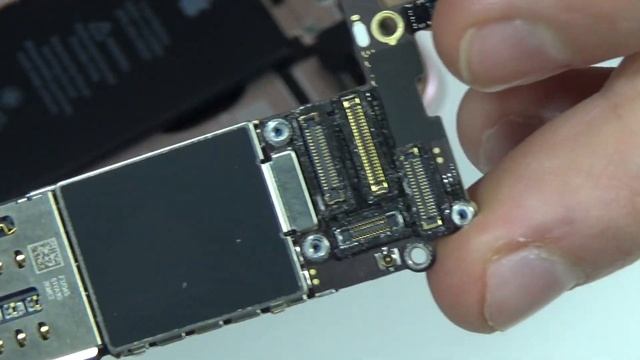 iPhone 6S замена U2 - не включается после зарядки - iPhone 6S doesn't turn on and charging смотреть онлайн