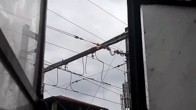 ?Замыкание контактной сети, электрическая дуга⚡️