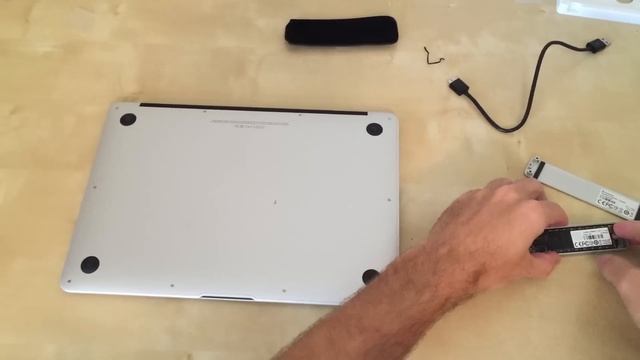 DIY Replace 128GB SSD in Macbook Air Mid-2012 with 480GB SSD