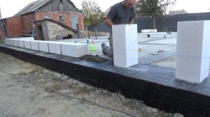 Кладка первого ряда газоблока
