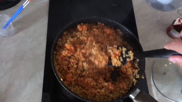 ЧЕЧЕВИЦА В ТОМАТНОМ СОУСЕ смотреть онлайн