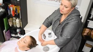 Секреты колориста от  Тани Шарк. Секрет  № 50. Как смыть краситель с волос.