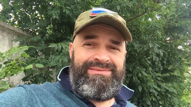 Доброволец Z проведал очередной раз раненых в госпитале смотреть онлайн