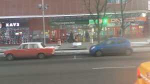 Поездка на автобусе 428 от Осташковской  улицы до ВДНХ южный вход