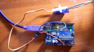 Arduino UNO урок 2 - Управление сервоприводом