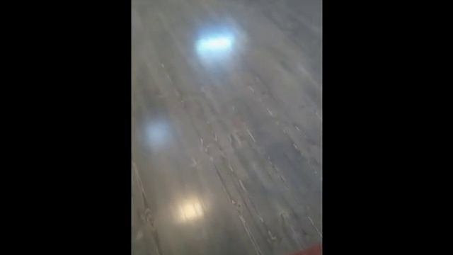 тонированный сосновый пол под лаком. 1 к. смотреть онлайн