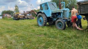Ретро трактор ЮМЗ-6Л и ЗиС-150