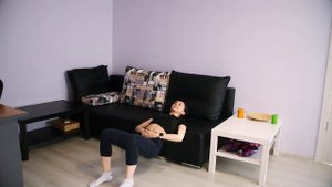 Плоский живот и худые ноги за 5 минут в день на диване!