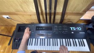 LAZGI. ENSONIQ TS 10  JONLI. 93 385 00 64