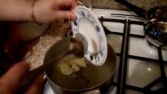 ВСЕГДА МАЛО/МАРИНОВАННАЯ КАПУСТА СО СВЕКЛОЙ/СОЧНАЯ И ХРУСТЯЩАЯ!!! смотреть онлайн