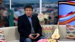 ЭЛМИРБЕК ИМАНАЛИЕВ ушул ырыны билгендей ырдаган.