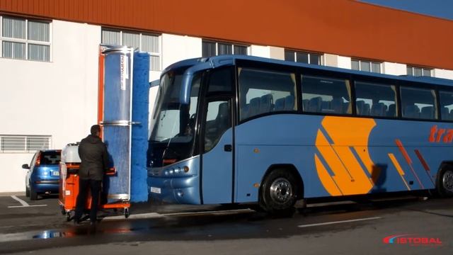 ? Мойка с щеткой Mono-Roll для грузовых авто и автобусов | Автоматические мойки для грузовиков смотреть онлайн