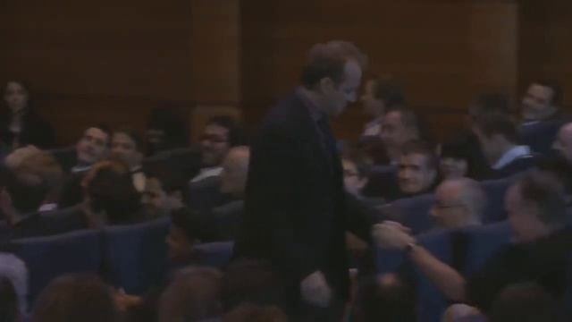 Как работают карманники? Искусство отвлекать внимание.TED