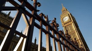 Захватит власть? Робот-гуманоид впервые выступил в Палате лордов Британии