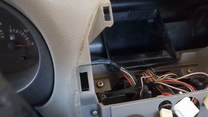 Печка дует холодным на Калине.