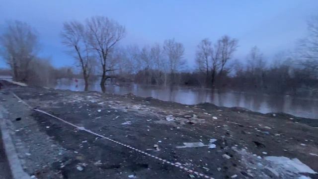 Урал прибывает. Улица Уральская.