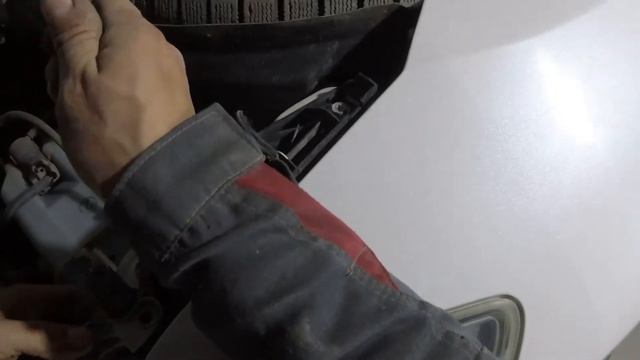 Как снять фару на тойоте смотреть онлайн