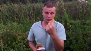 обзор на чипсы "Pringles".