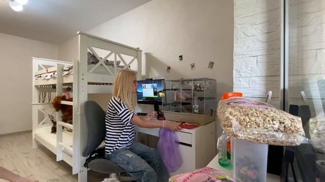 ВЛОГ: Отключили воду. Кира получила подарок от папы. Нашла опилки для Марта. смотреть онлайн