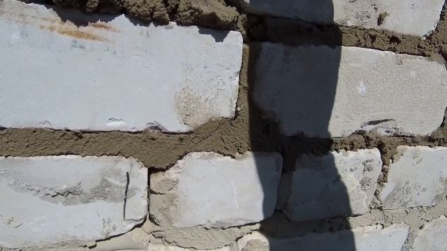 кладка бу кирпича,черновая кладка,кладка угла,советы кладки,забутовка,разметка,ч-6