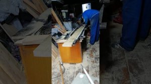 Направляющая из профильной трубы для выравнивания досок.
