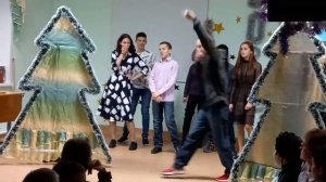 Новогодний танец.7 класс. 2021 год.