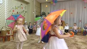 Утренник в детском саду. Детям 4 - 5 лет. Праздник осени в средней группе садика.