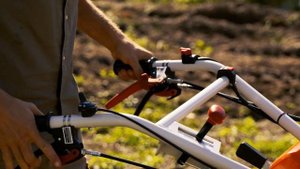 Мотоблок - культиватор Stihl MH 710 презентация от производителя