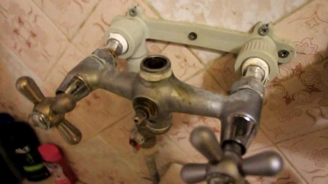 Набор шестигранных ключей - устраняем течь на переключателе гусак-лейка смотреть онлайн